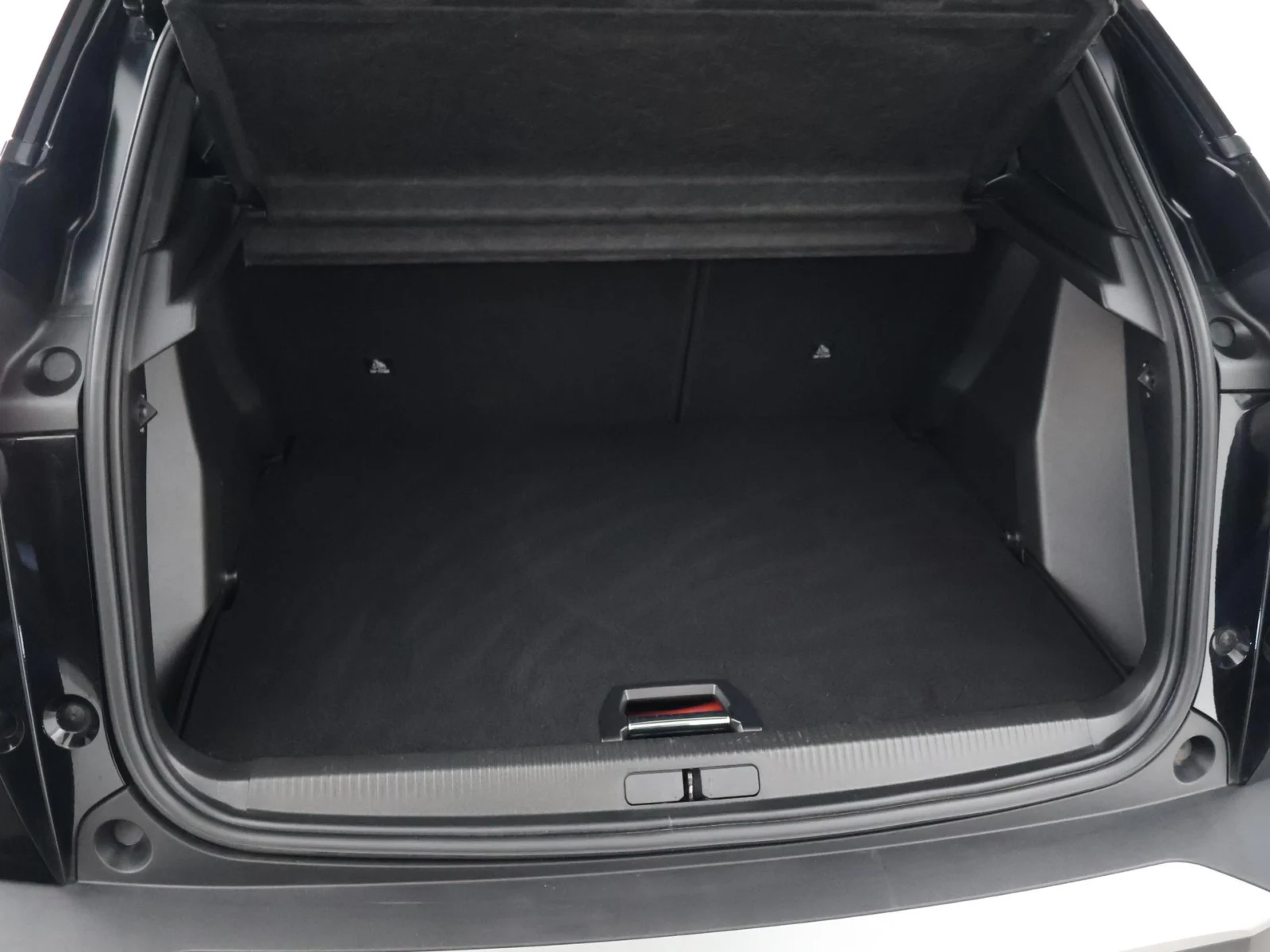 Peugeot-e-2008
