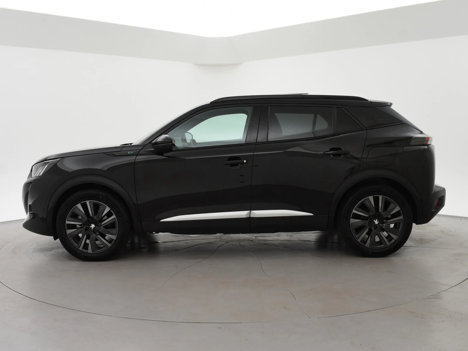 Peugeot-e-2008