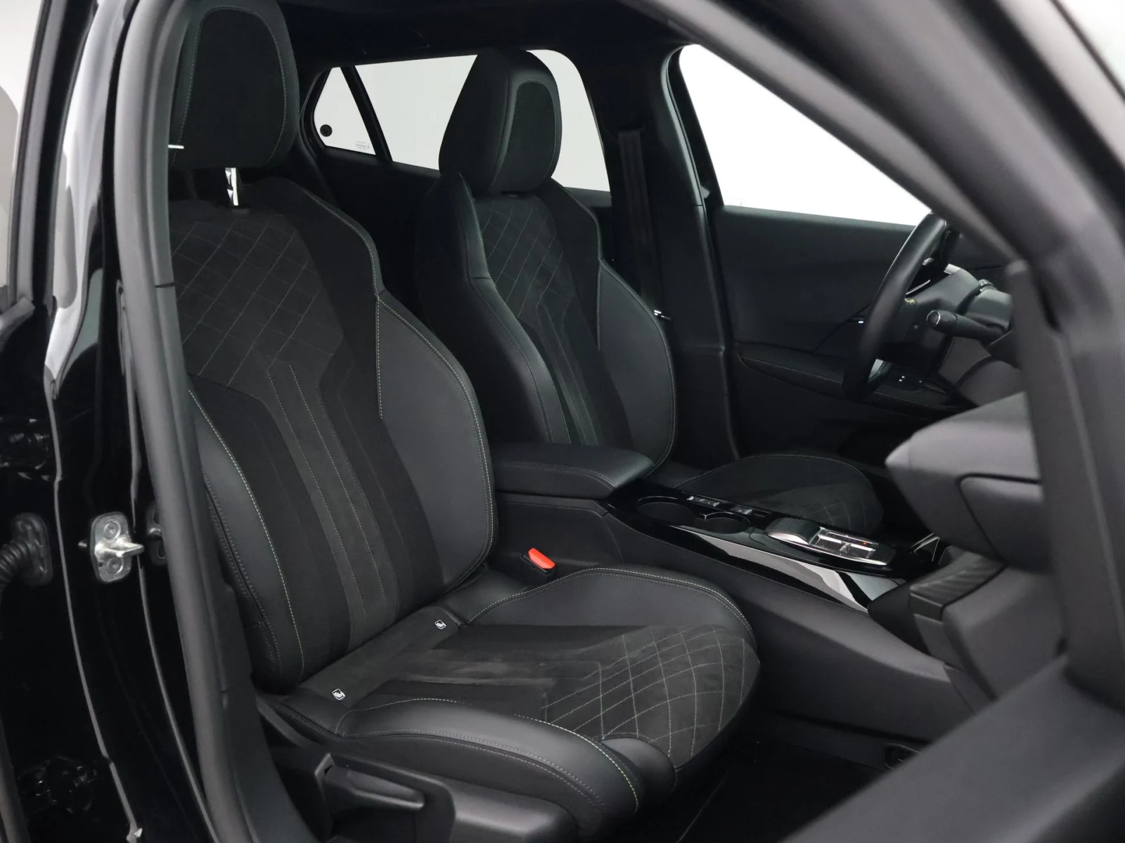 Peugeot-e-2008