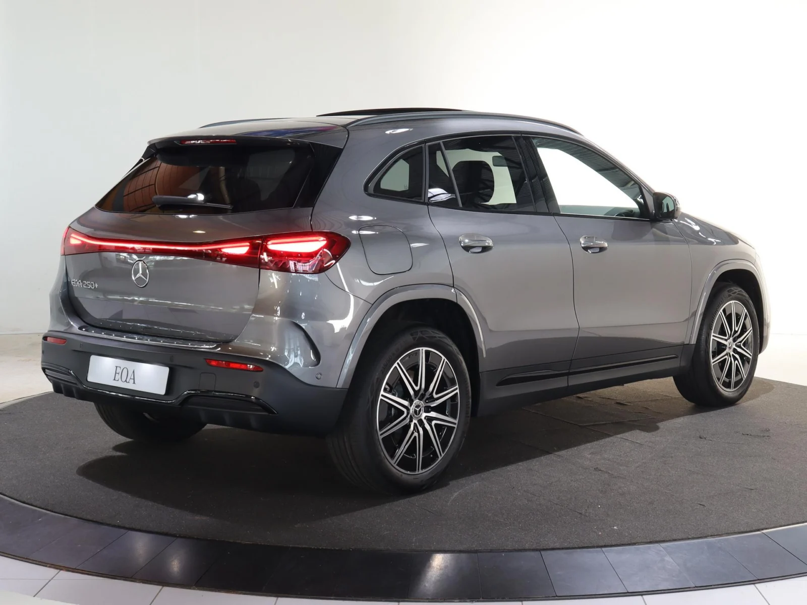 Mercedes-Benz-EQA