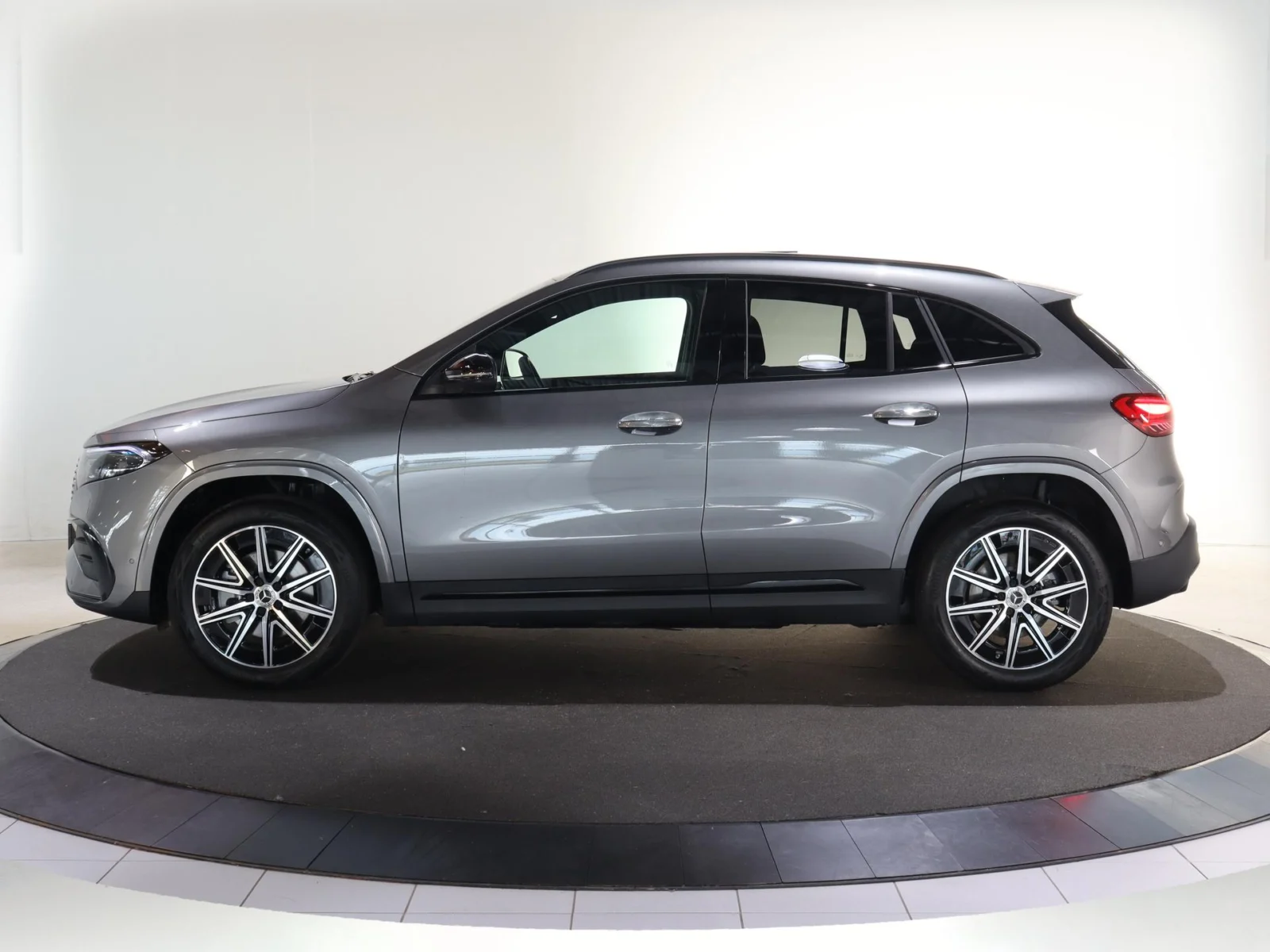Mercedes-Benz-EQA