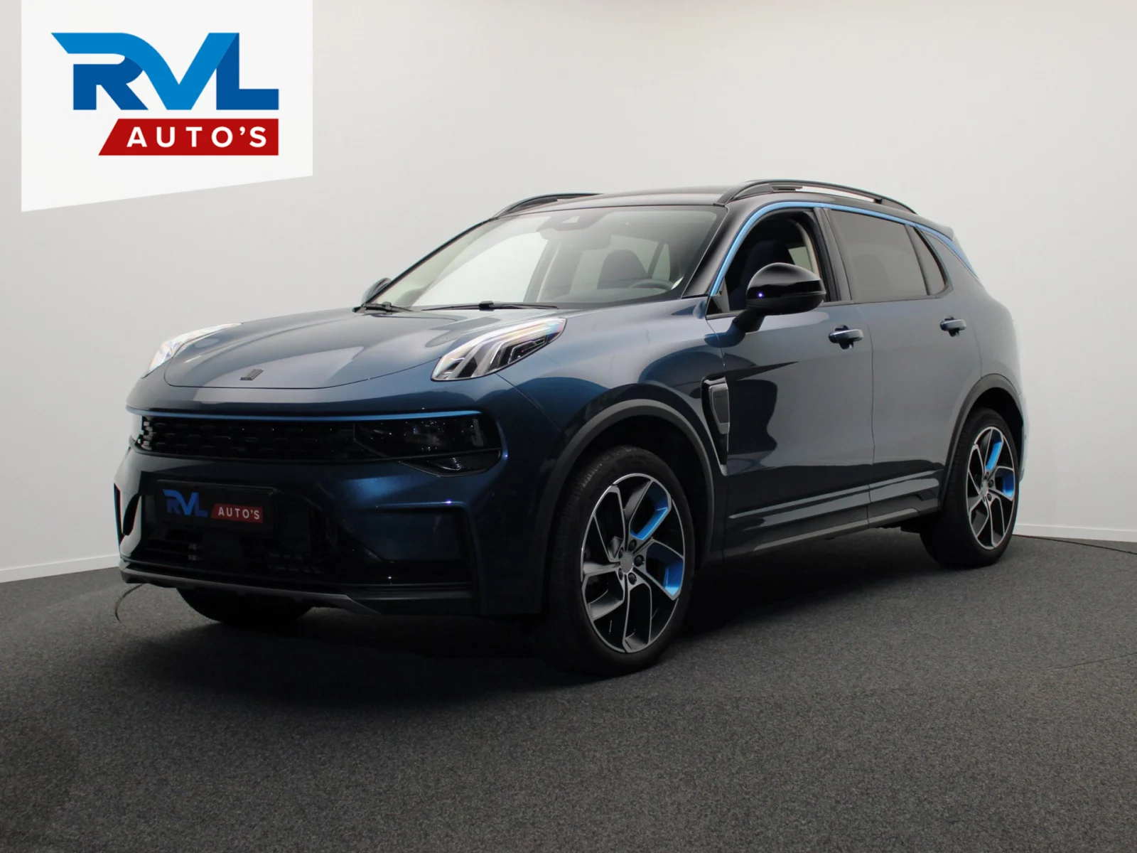 Lynk & Co-01