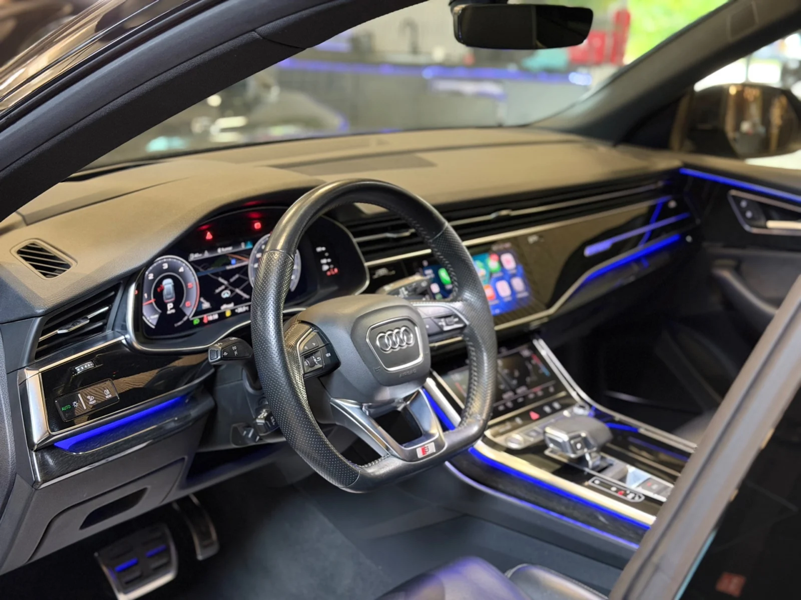 Audi-Q8