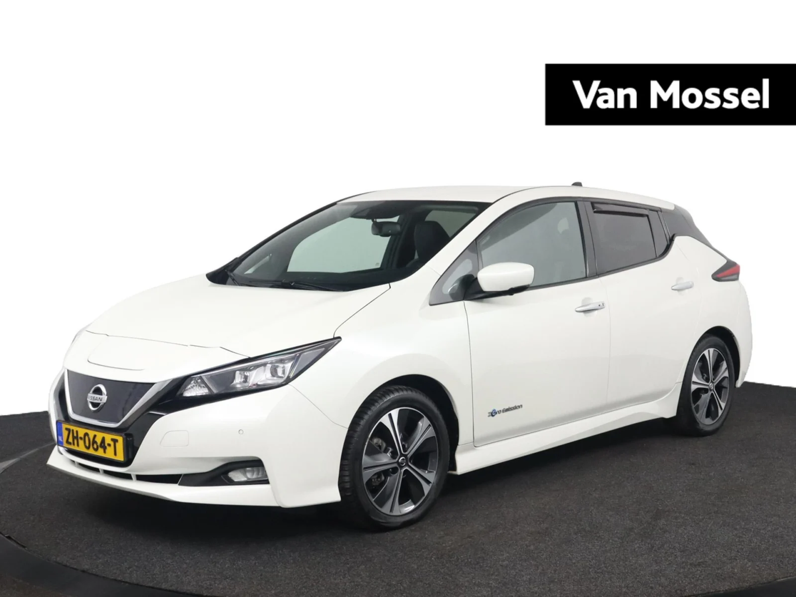 Nissan-Leaf