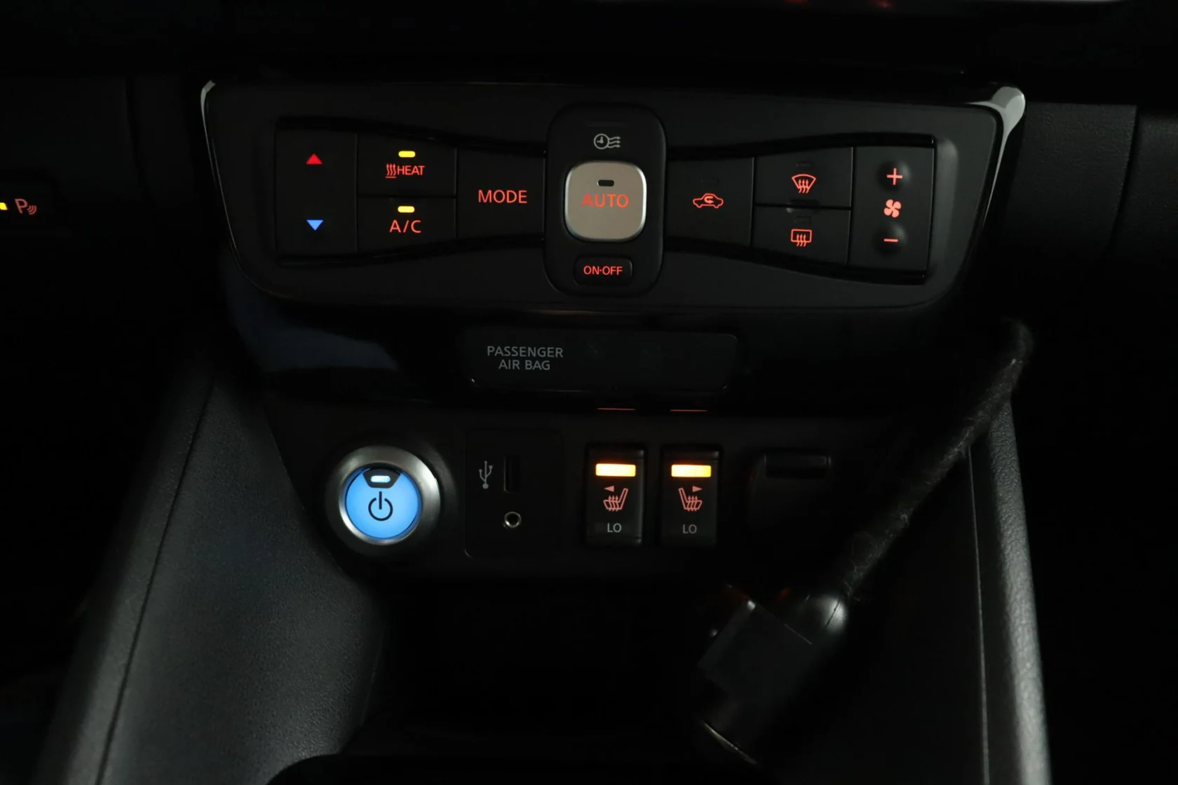 Nissan-Leaf