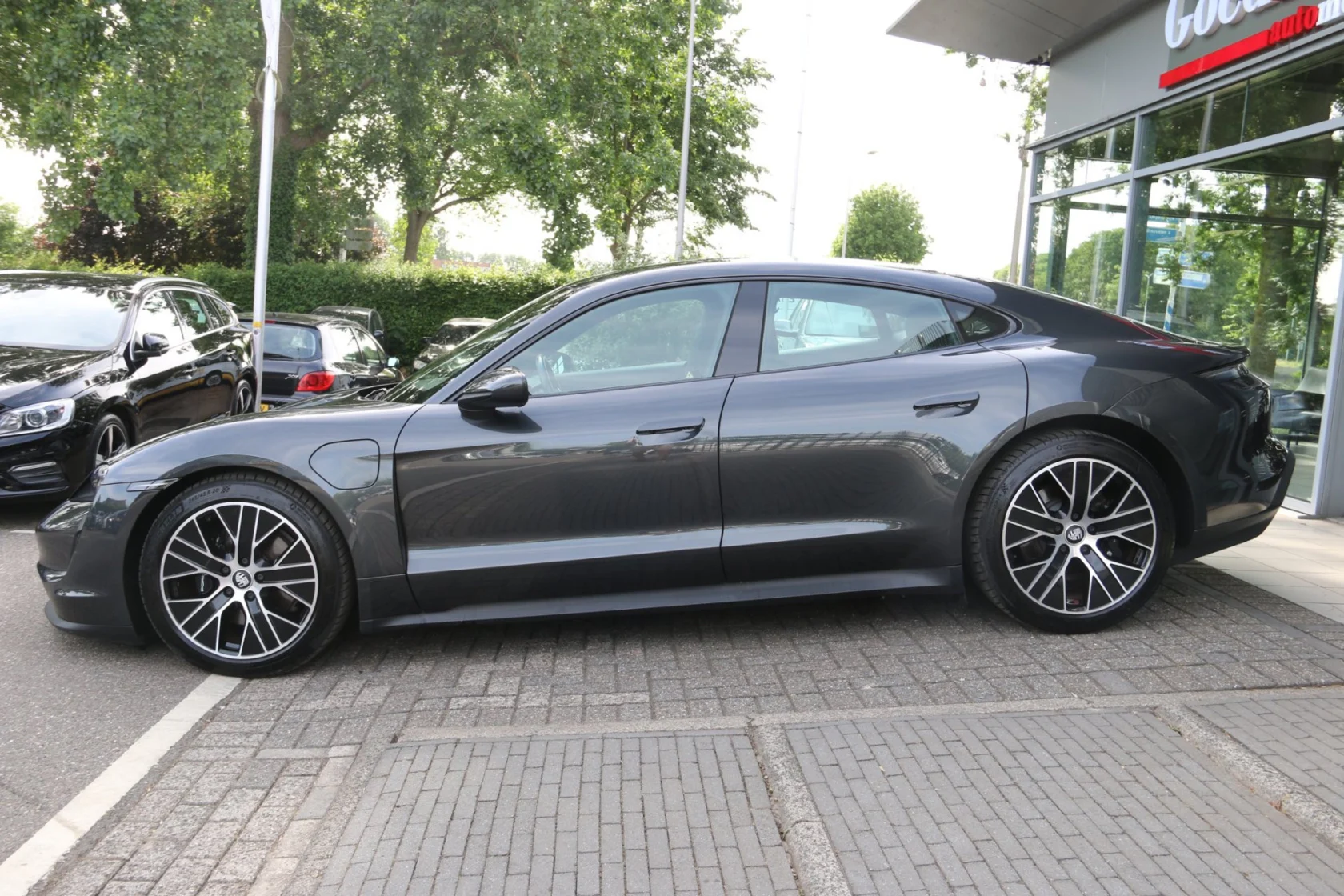 Porsche-Taycan