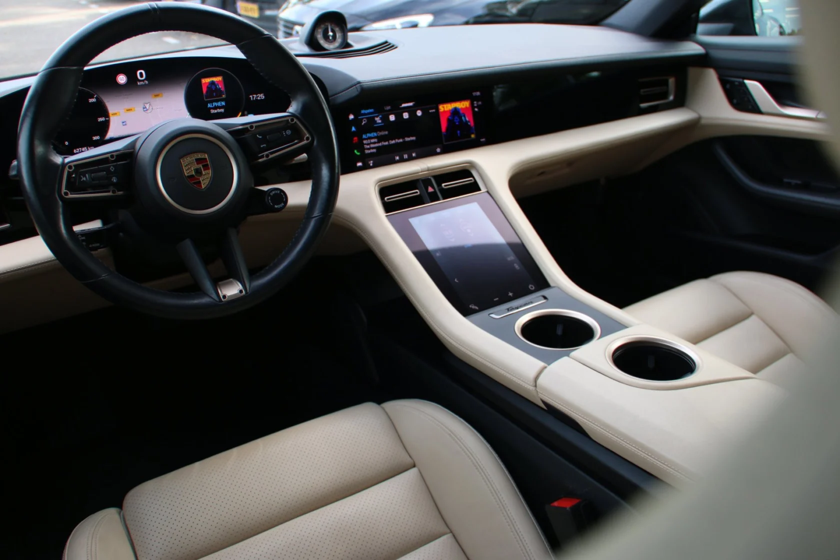 Porsche-Taycan