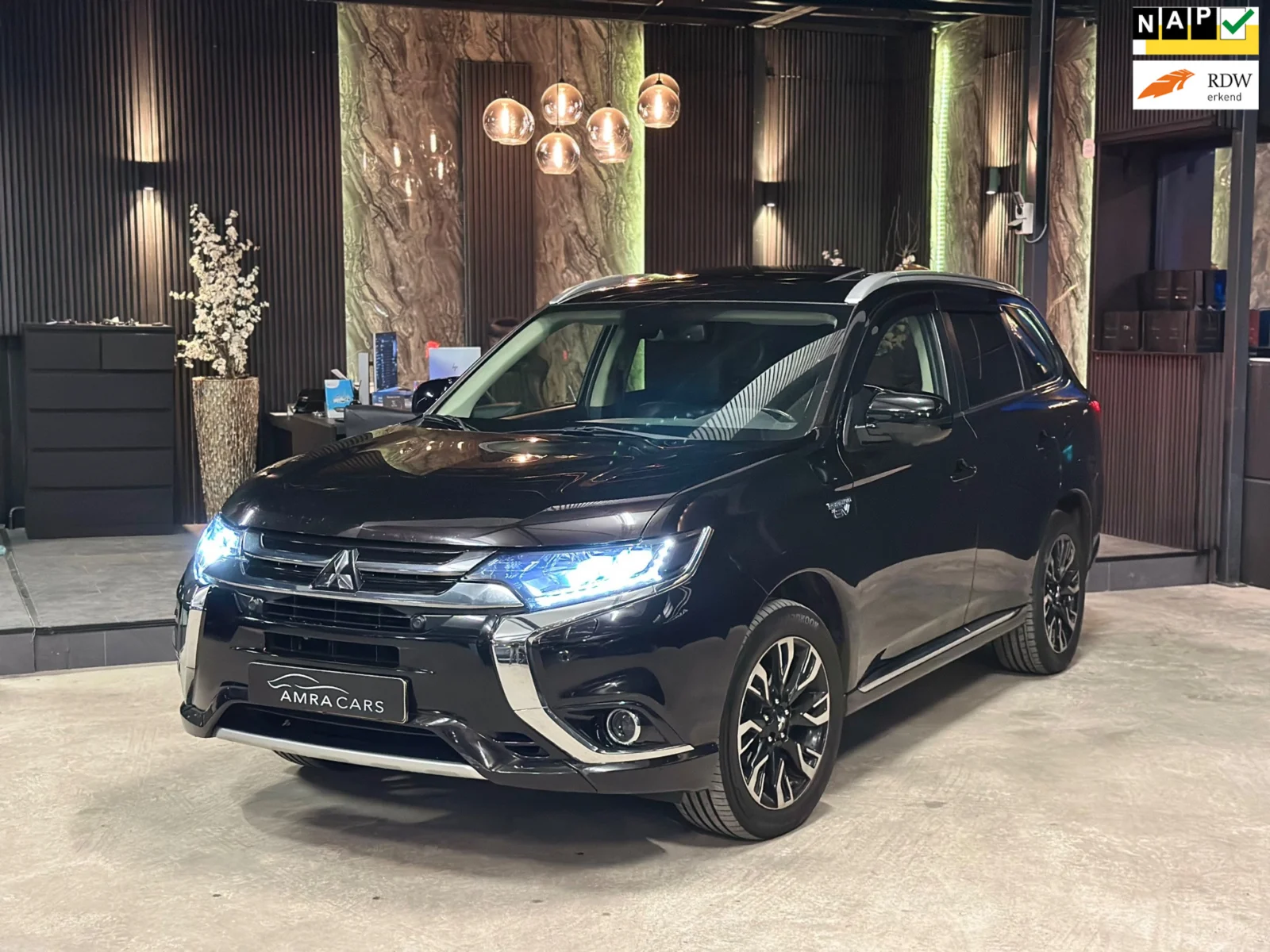 Mitsubishi-Outlander