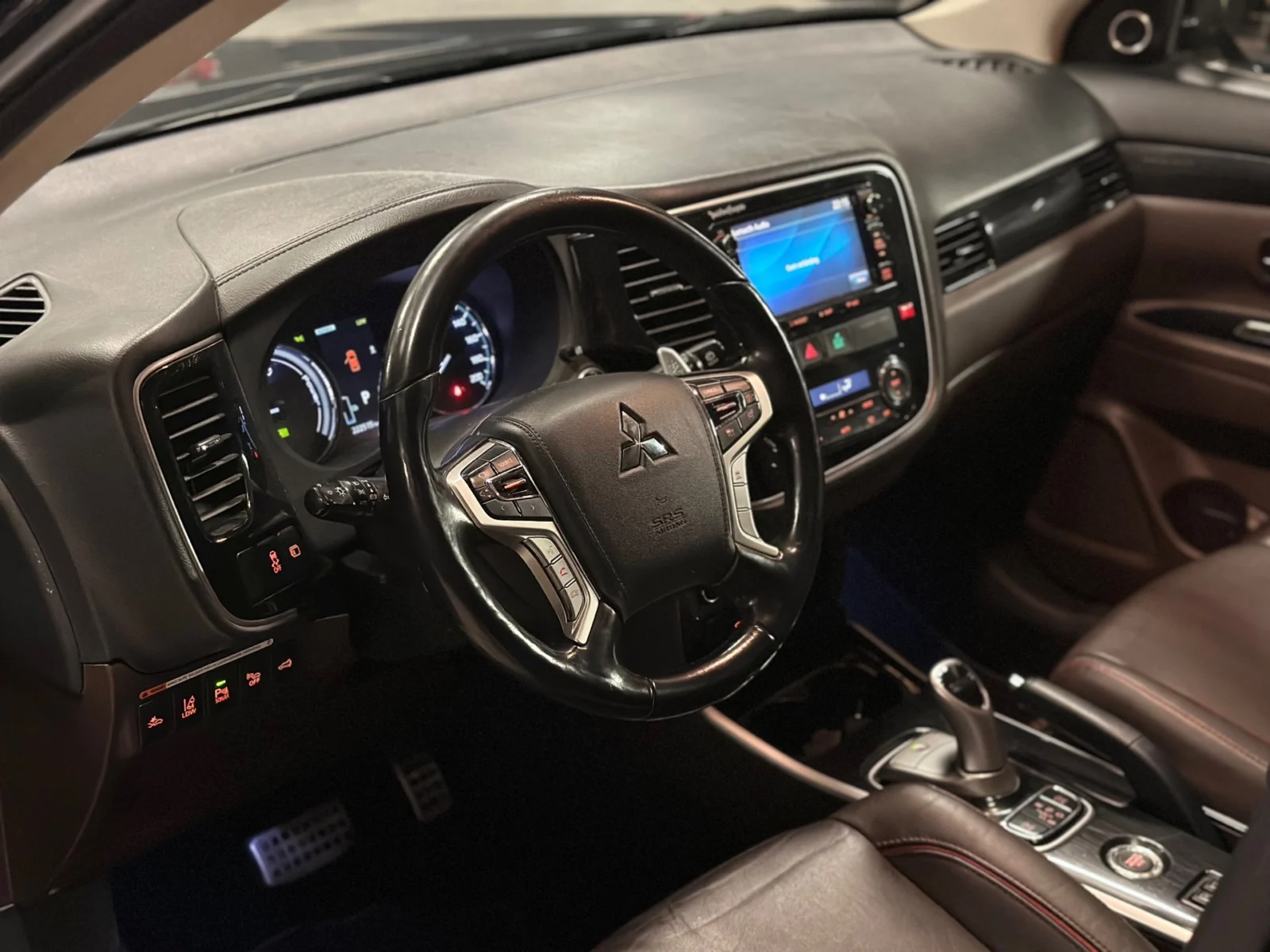 Mitsubishi-Outlander