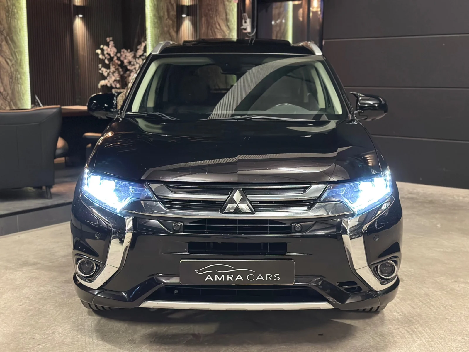 Mitsubishi-Outlander