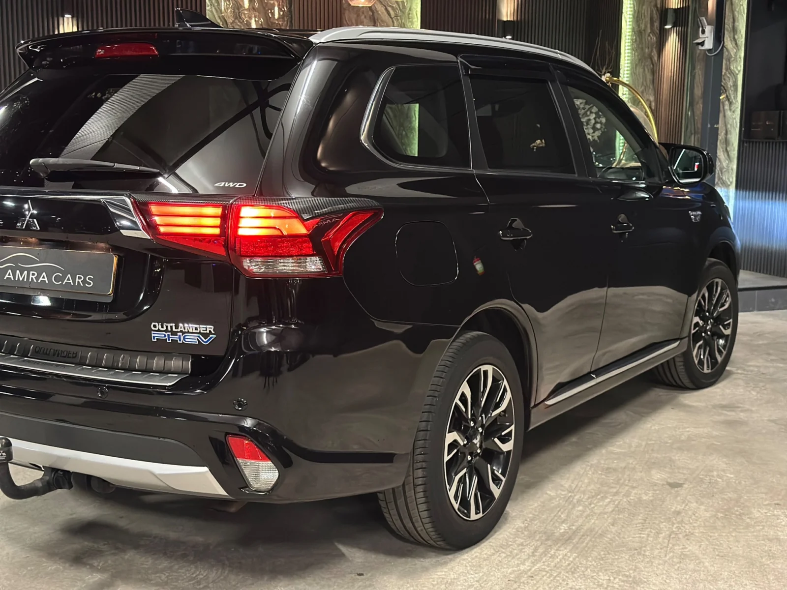 Mitsubishi-Outlander