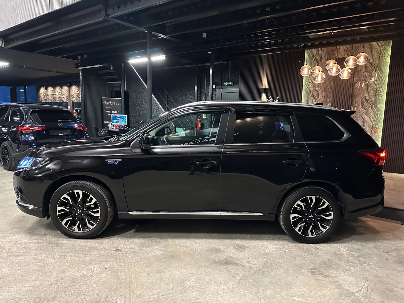 Mitsubishi-Outlander