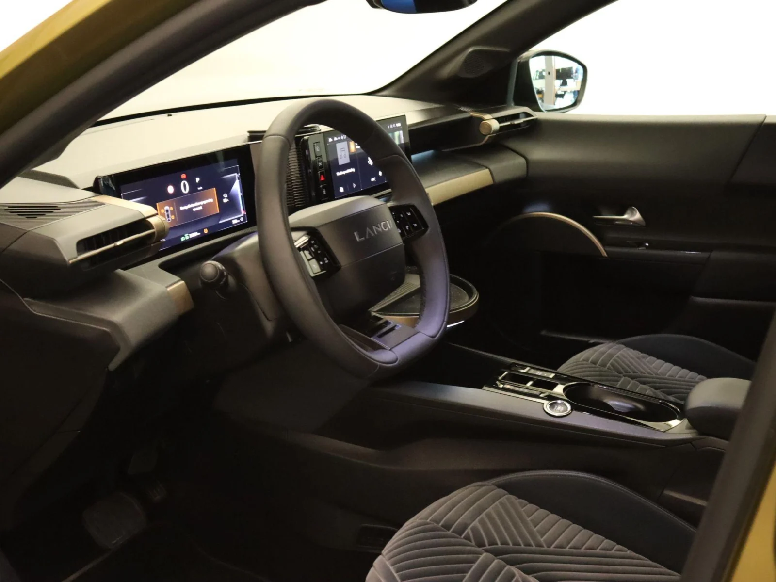Lancia-Ypsilon