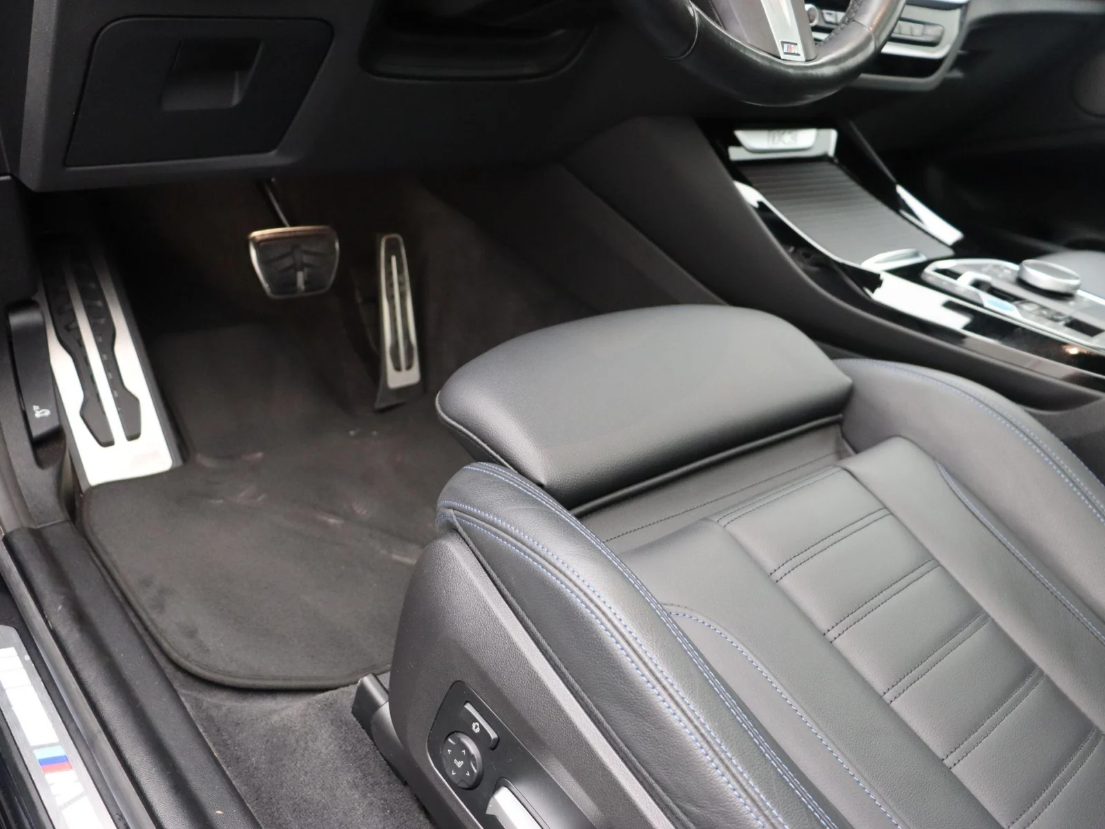 BMW-iX3