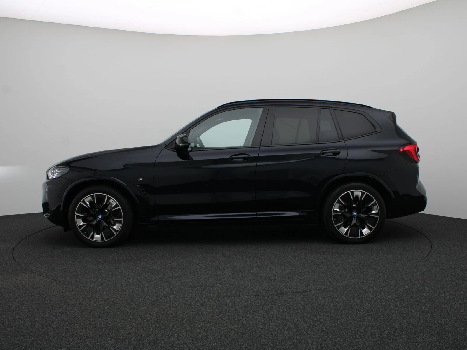 BMW-iX3