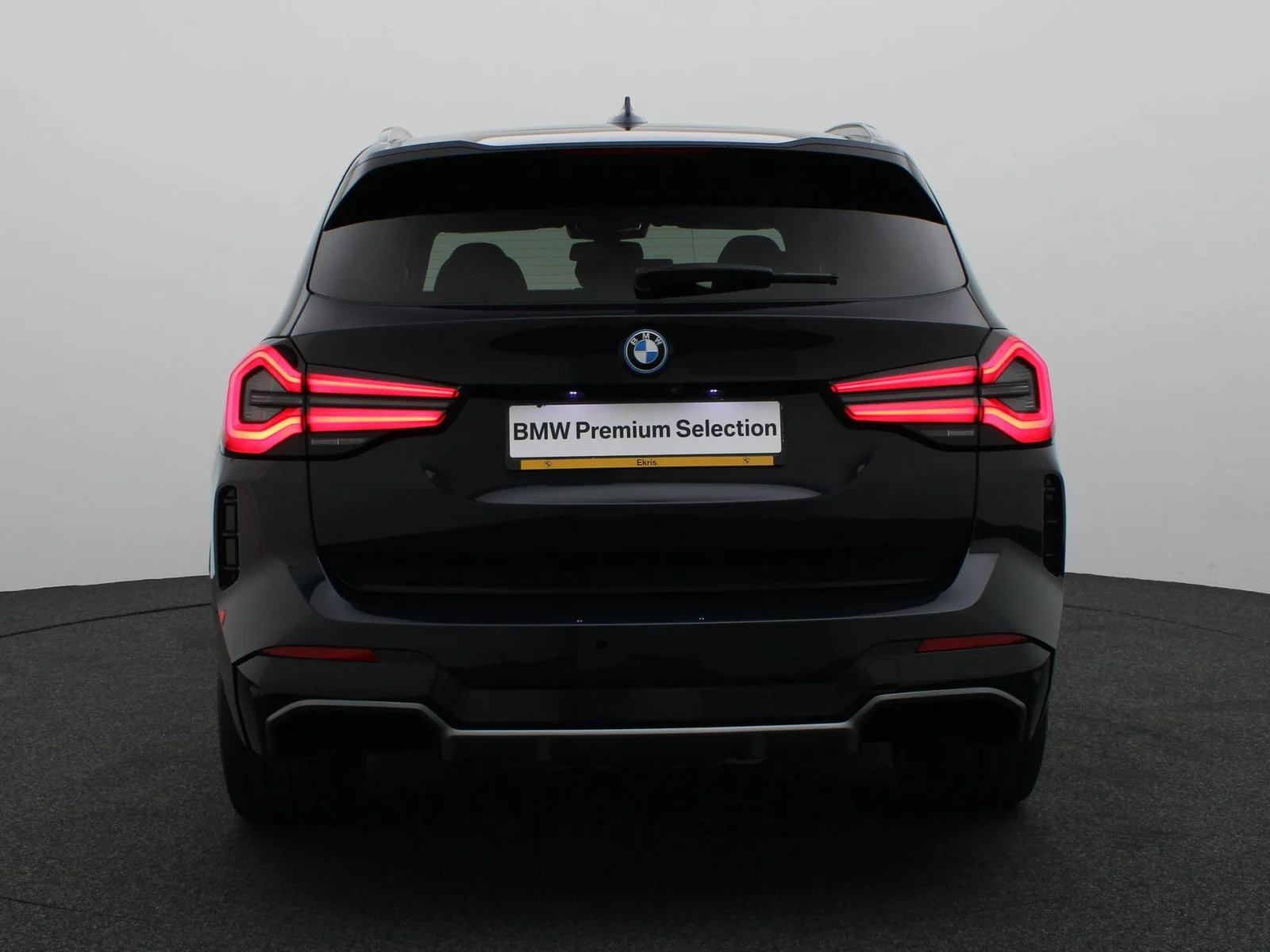 BMW-iX3