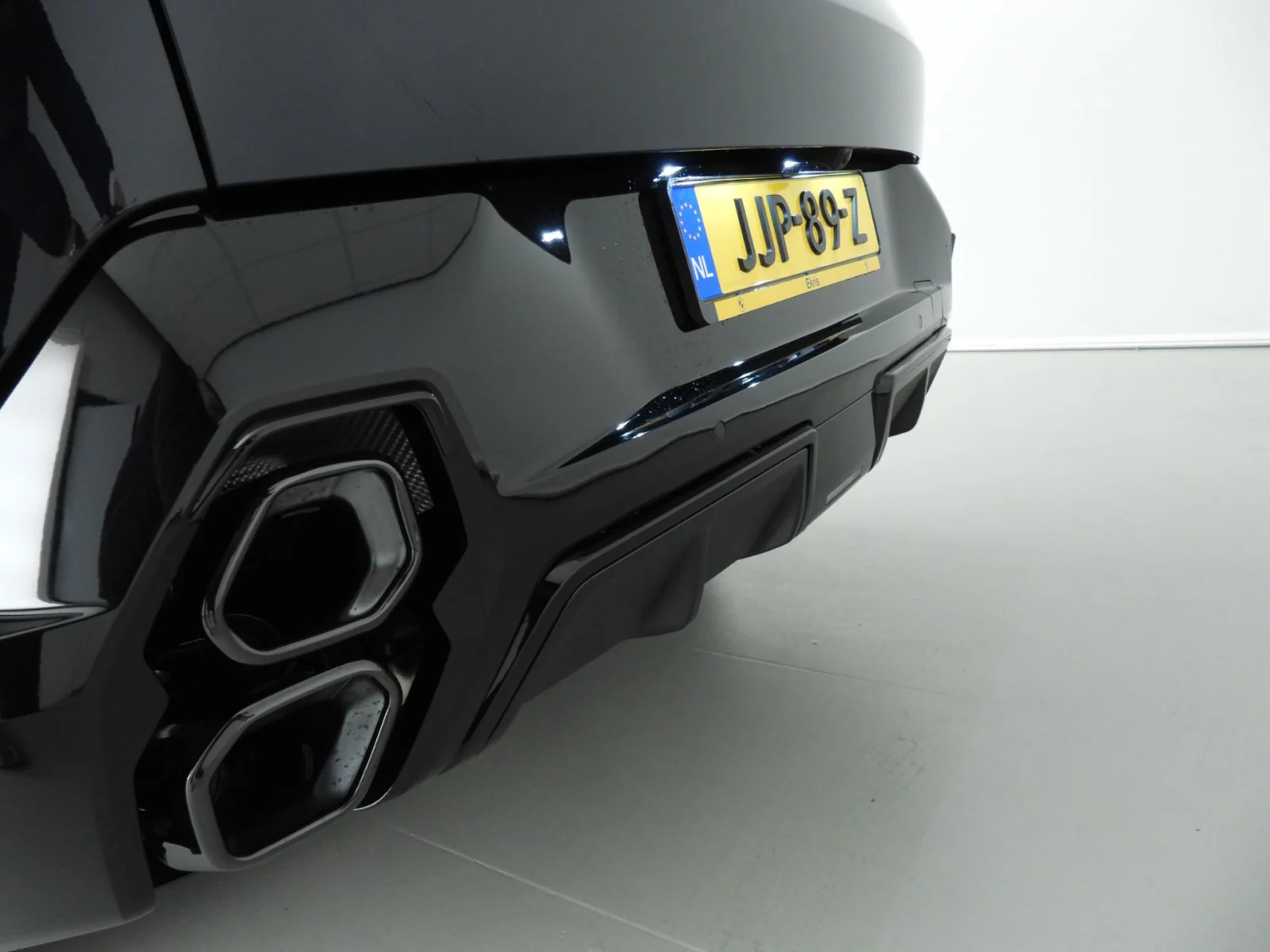 BMW-XM