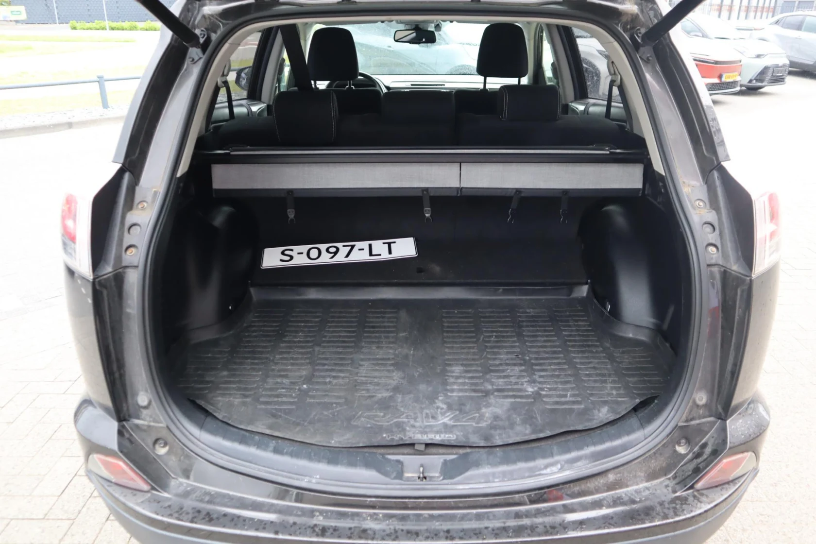 Toyota-RAV4