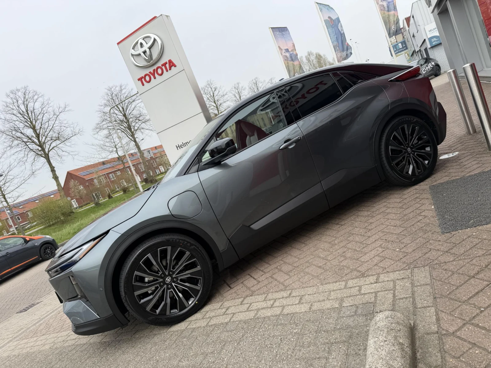 Toyota C-HR+ Executive AWD