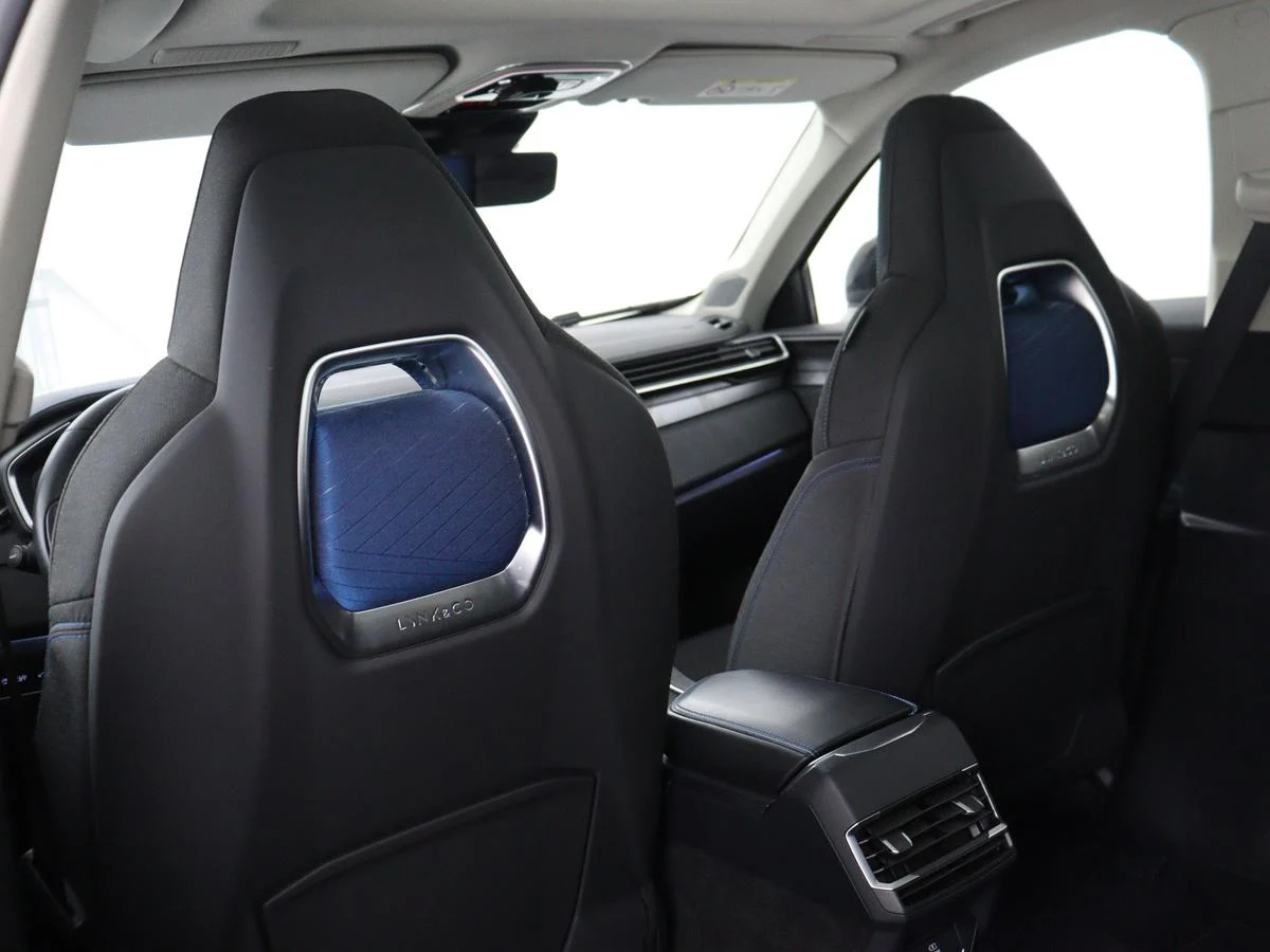 Lynk & Co-01