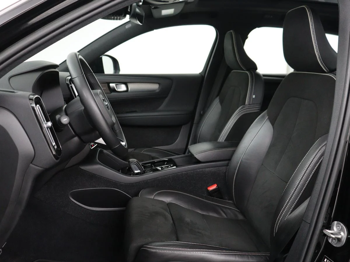 Volvo-XC40