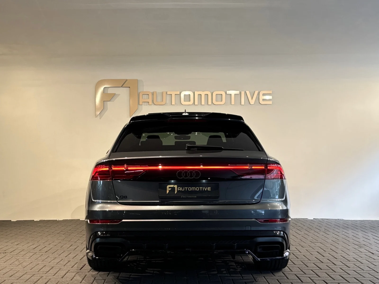 Audi-Q8