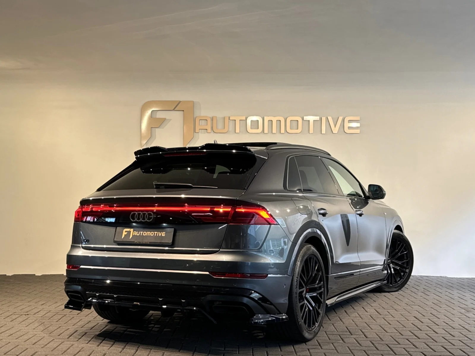 Audi-Q8