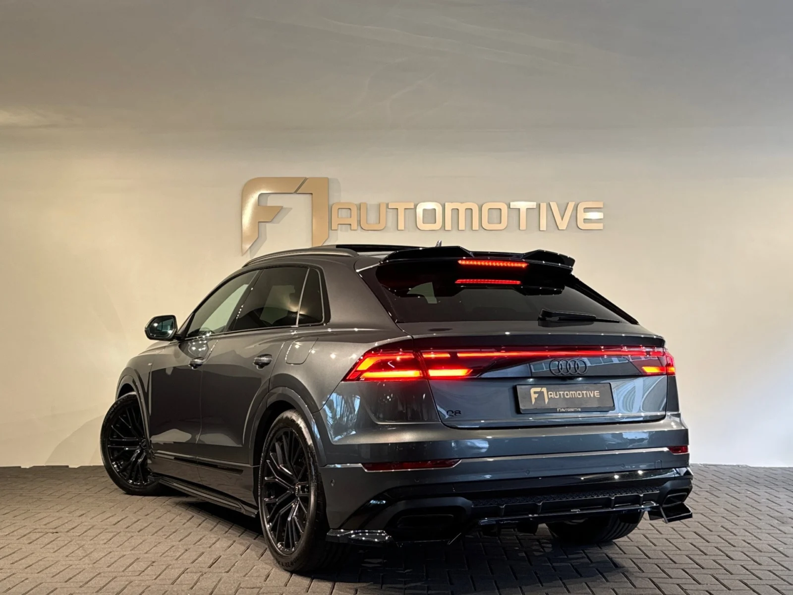 Audi-Q8