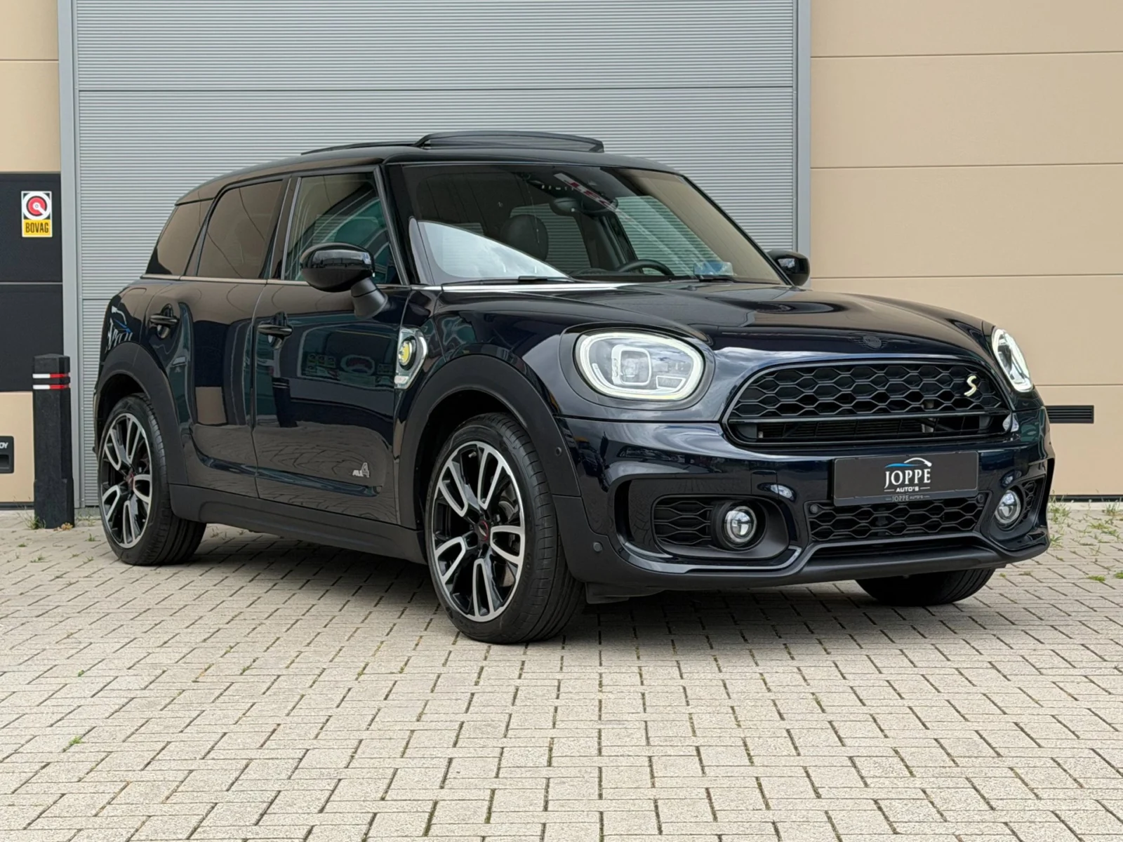 MINI-Countryman