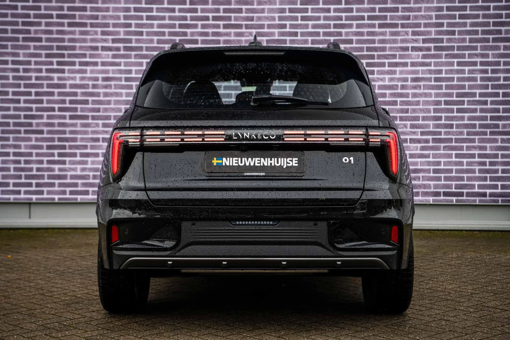 Lynk & Co-01