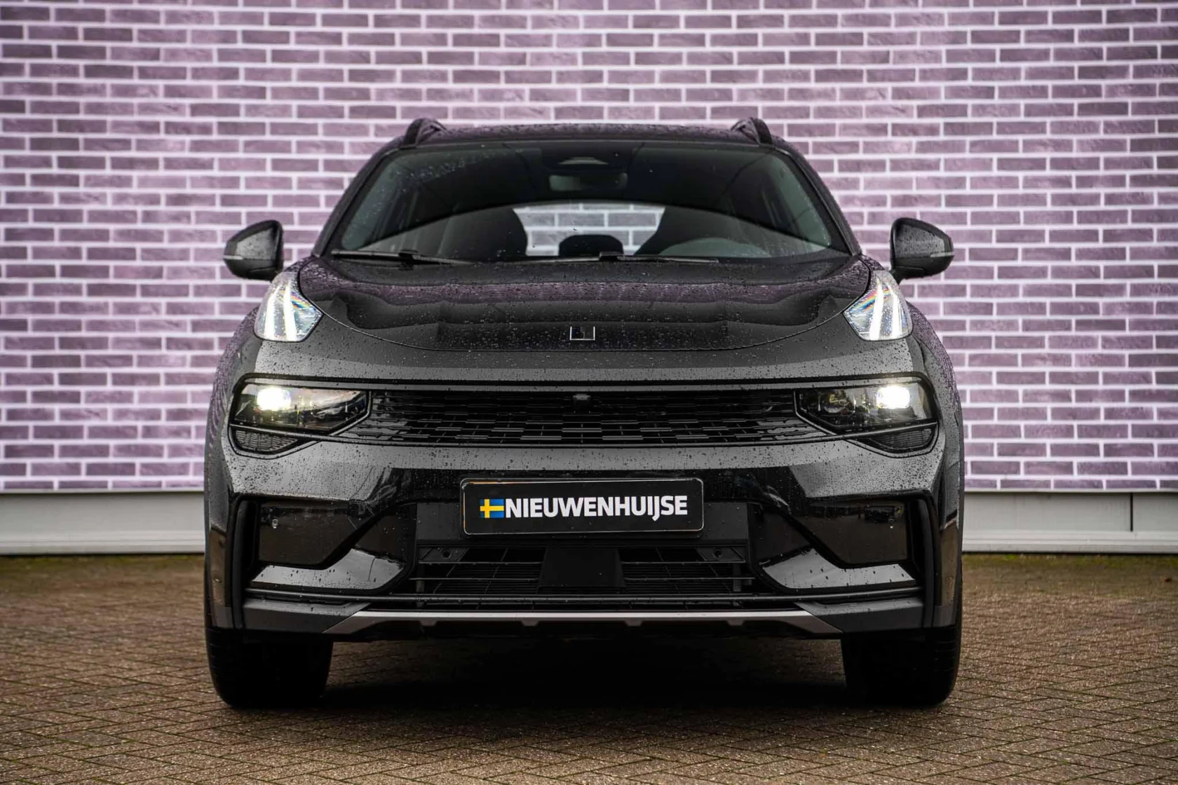 Lynk & Co-01