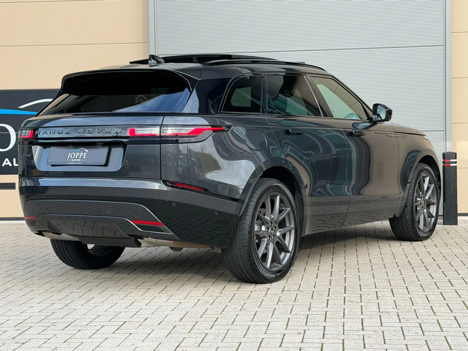 Land Rover-Range Rover Velar