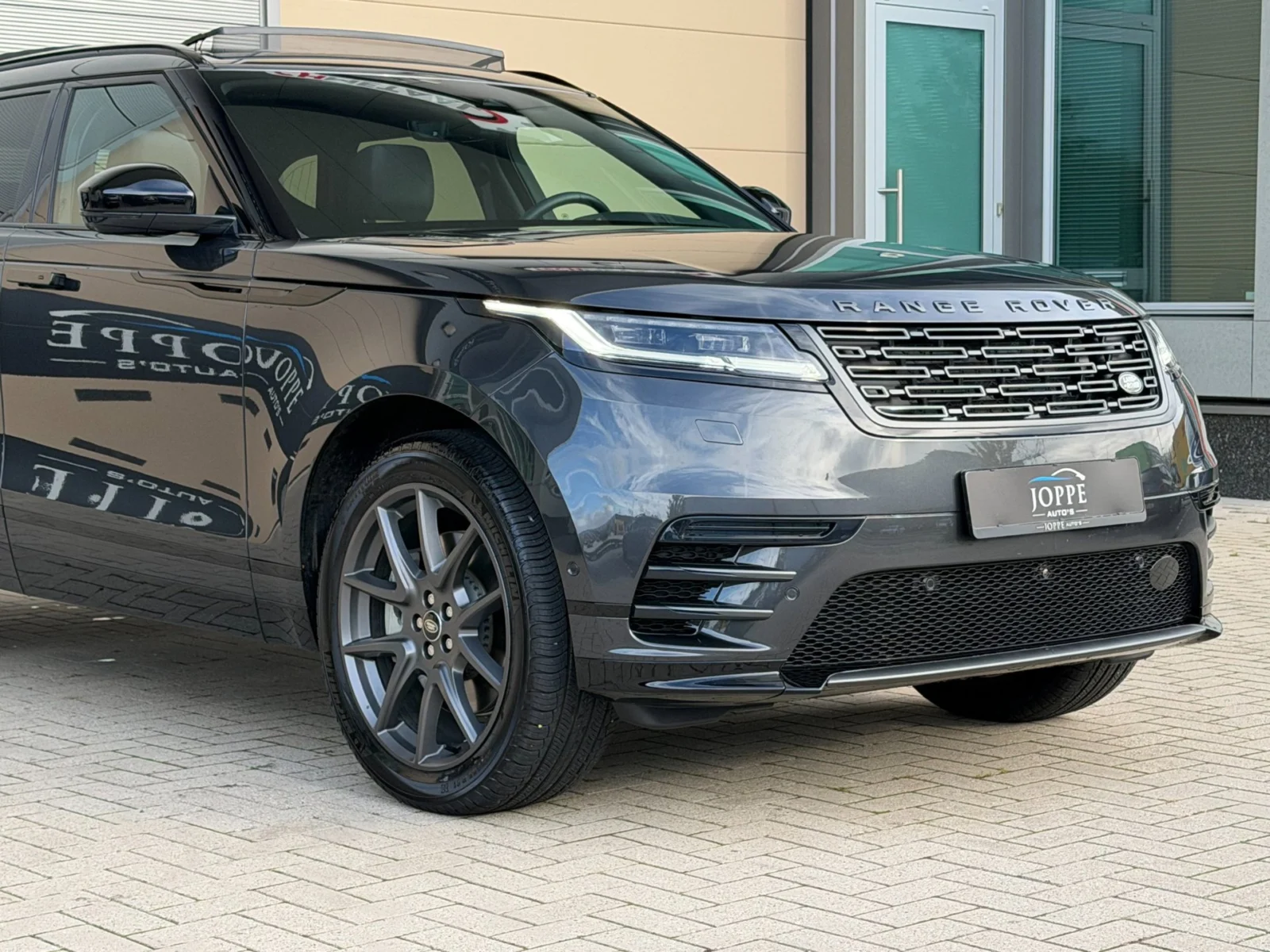Land Rover-Range Rover Velar