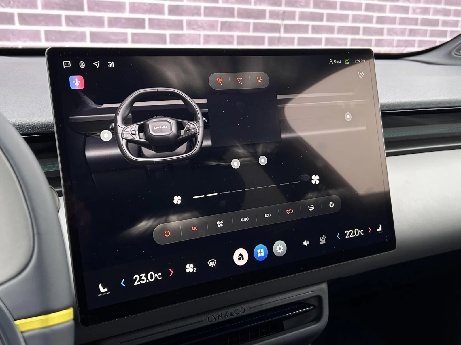 Lynk & Co-02