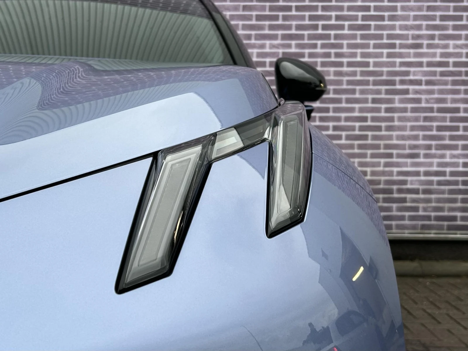 Lynk & Co-02