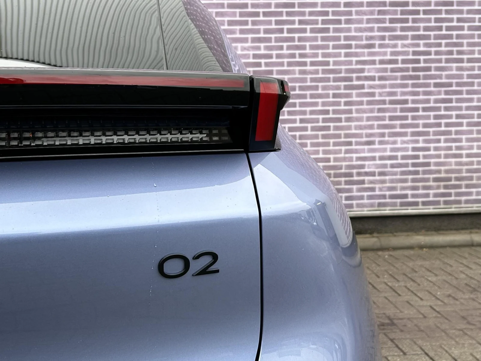 Lynk & Co-02