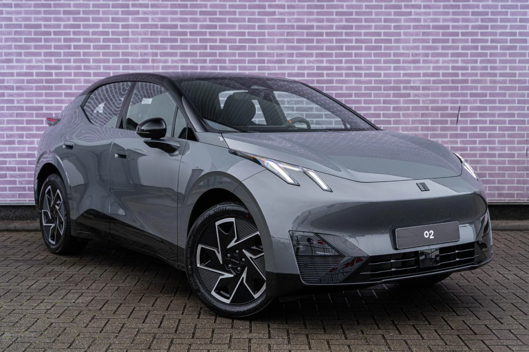 Lynk & Co-02