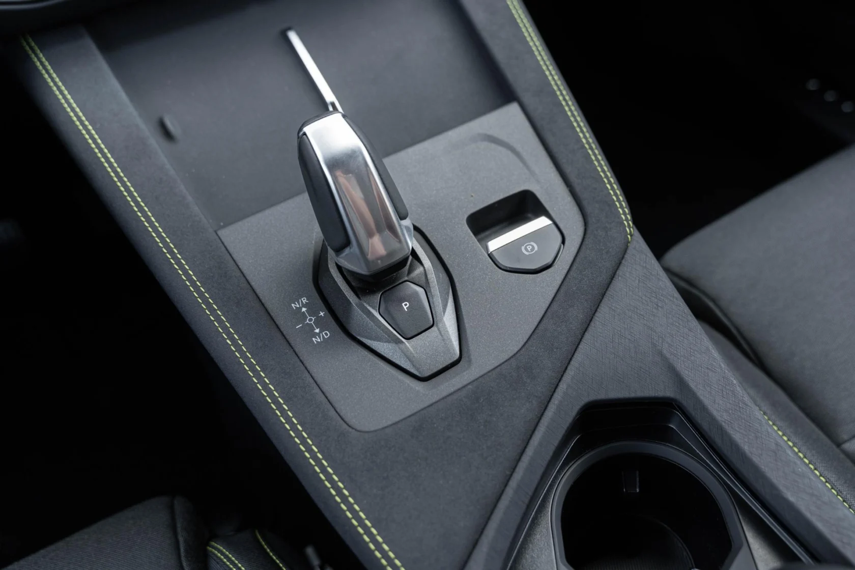 Lynk & Co-01