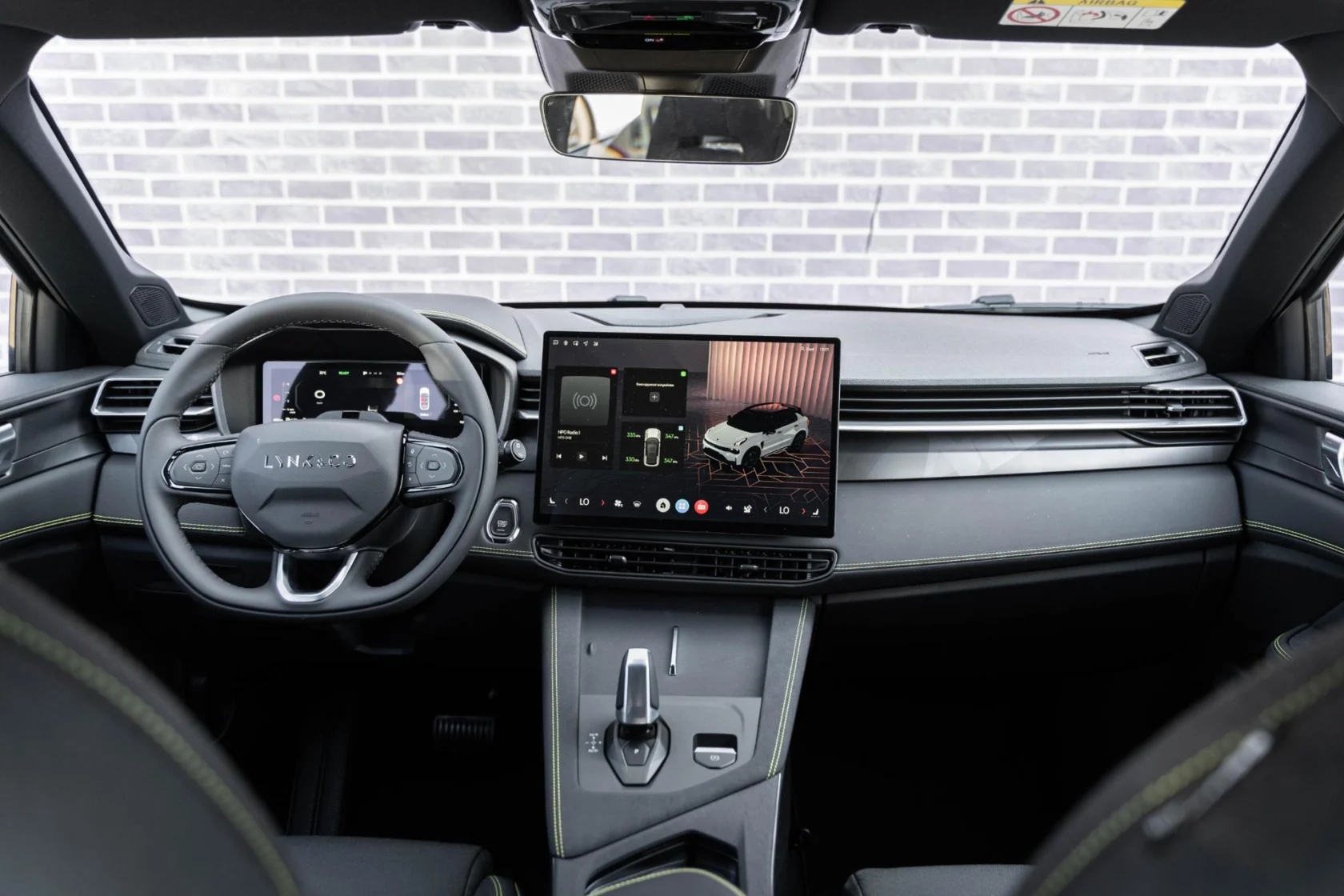 Lynk & Co-01