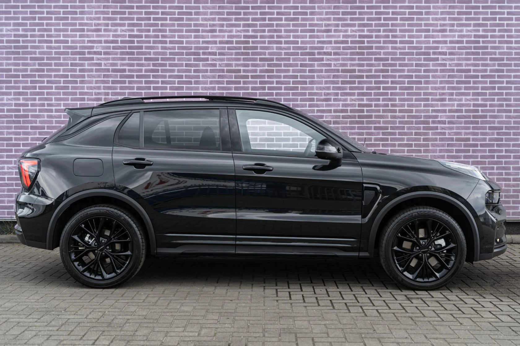 Lynk & Co-01