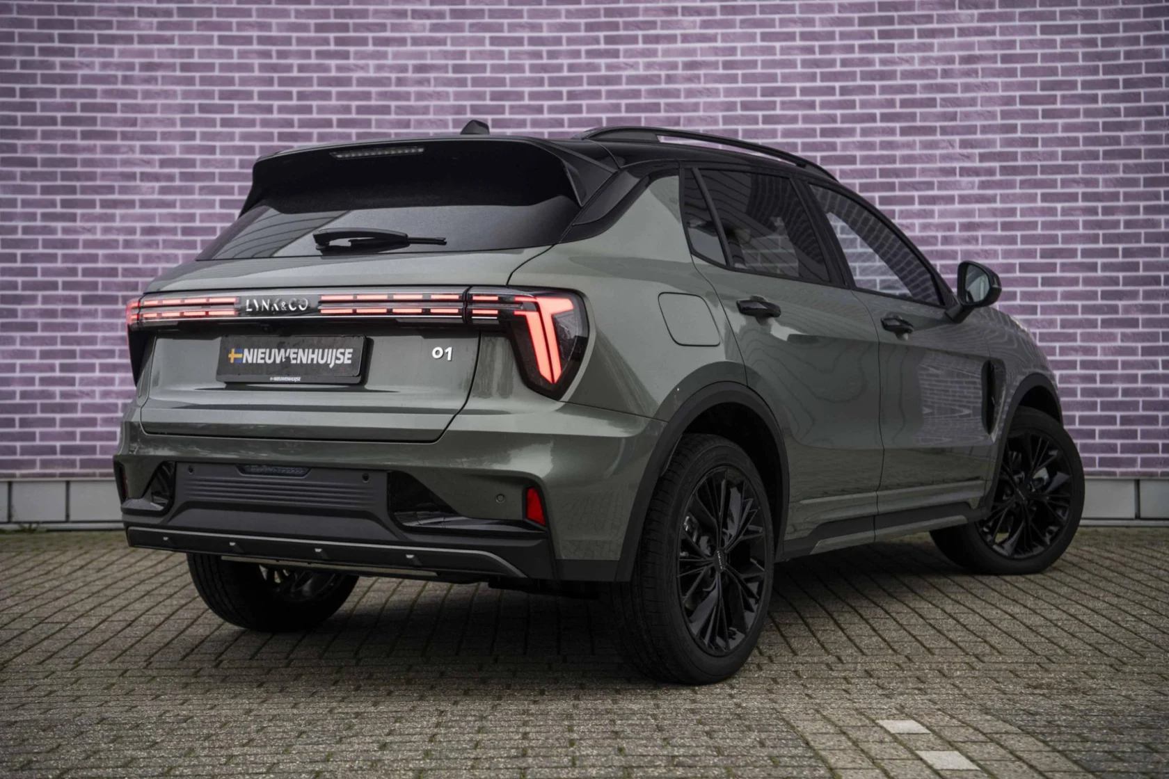 Lynk & Co-01
