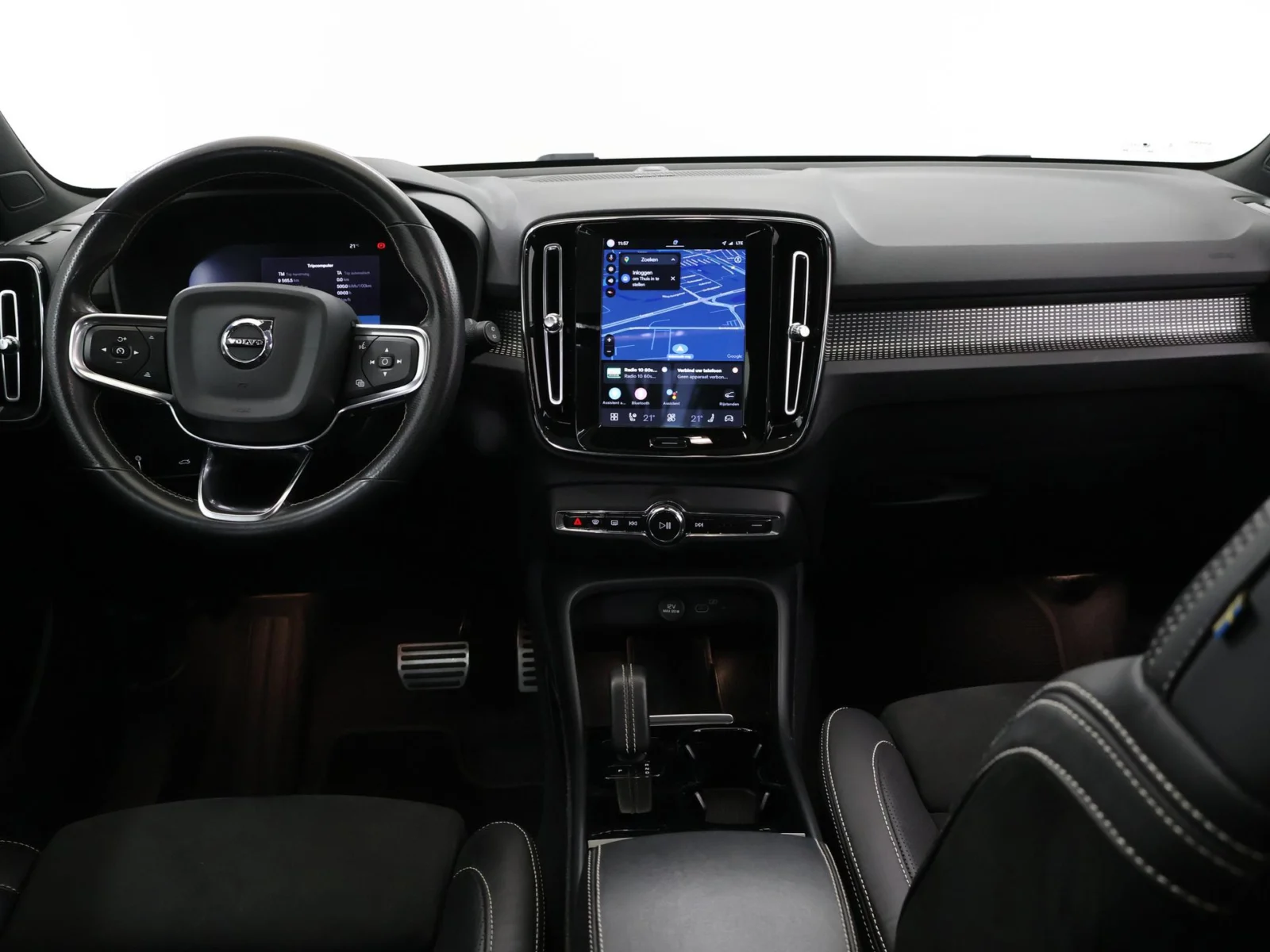 Volvo-XC40
