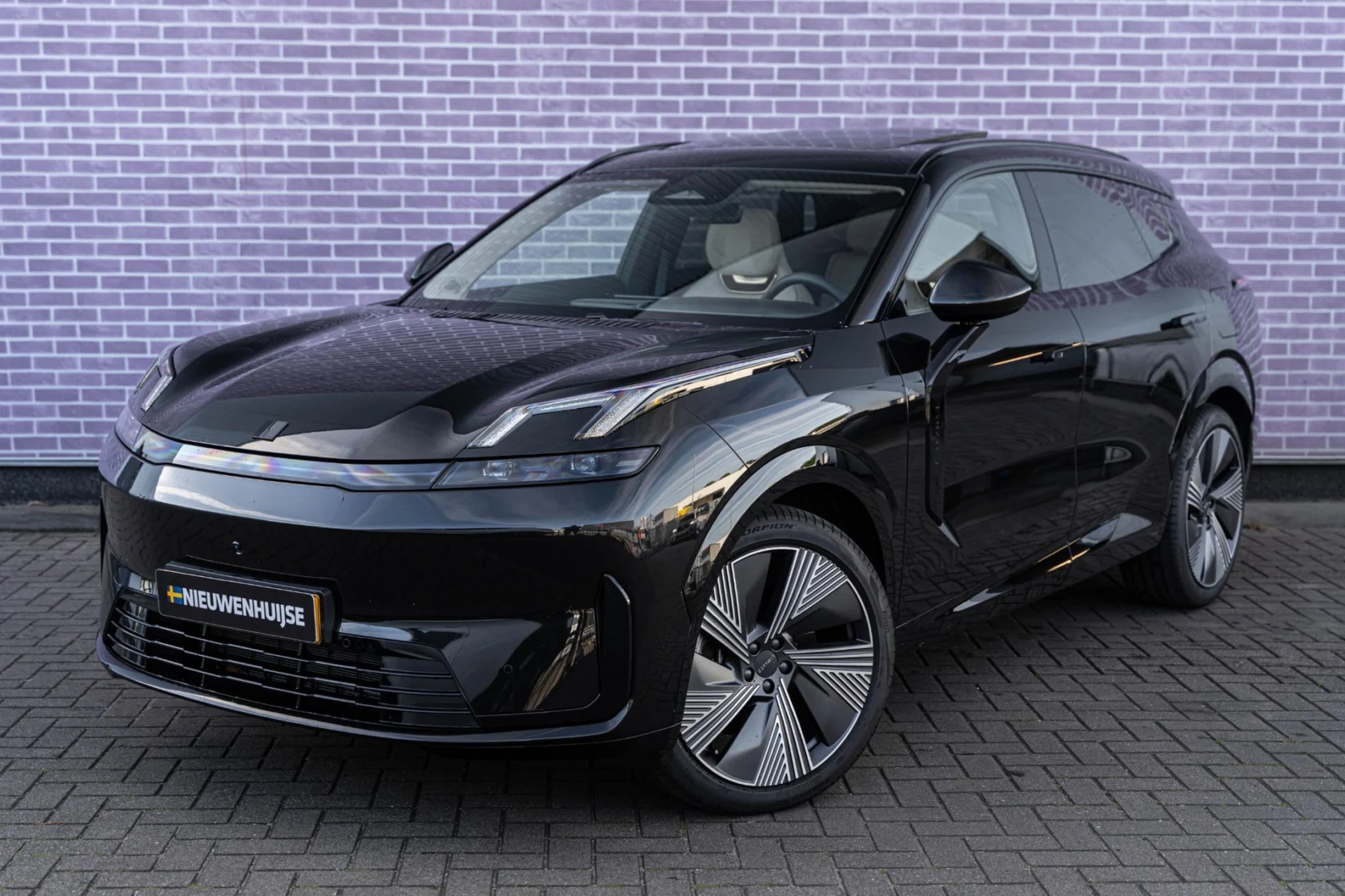 Lynk & Co-08