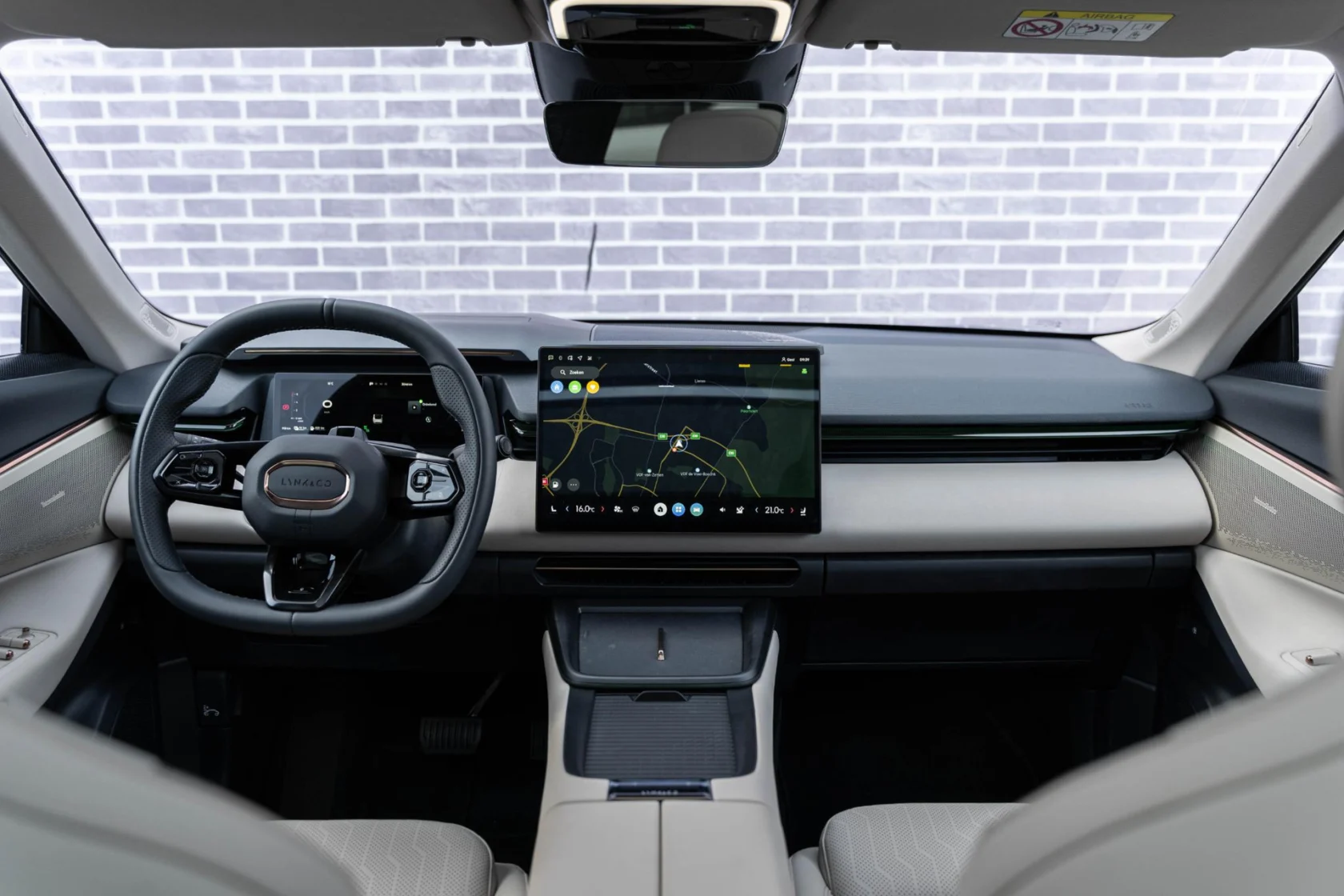 Lynk & Co-08