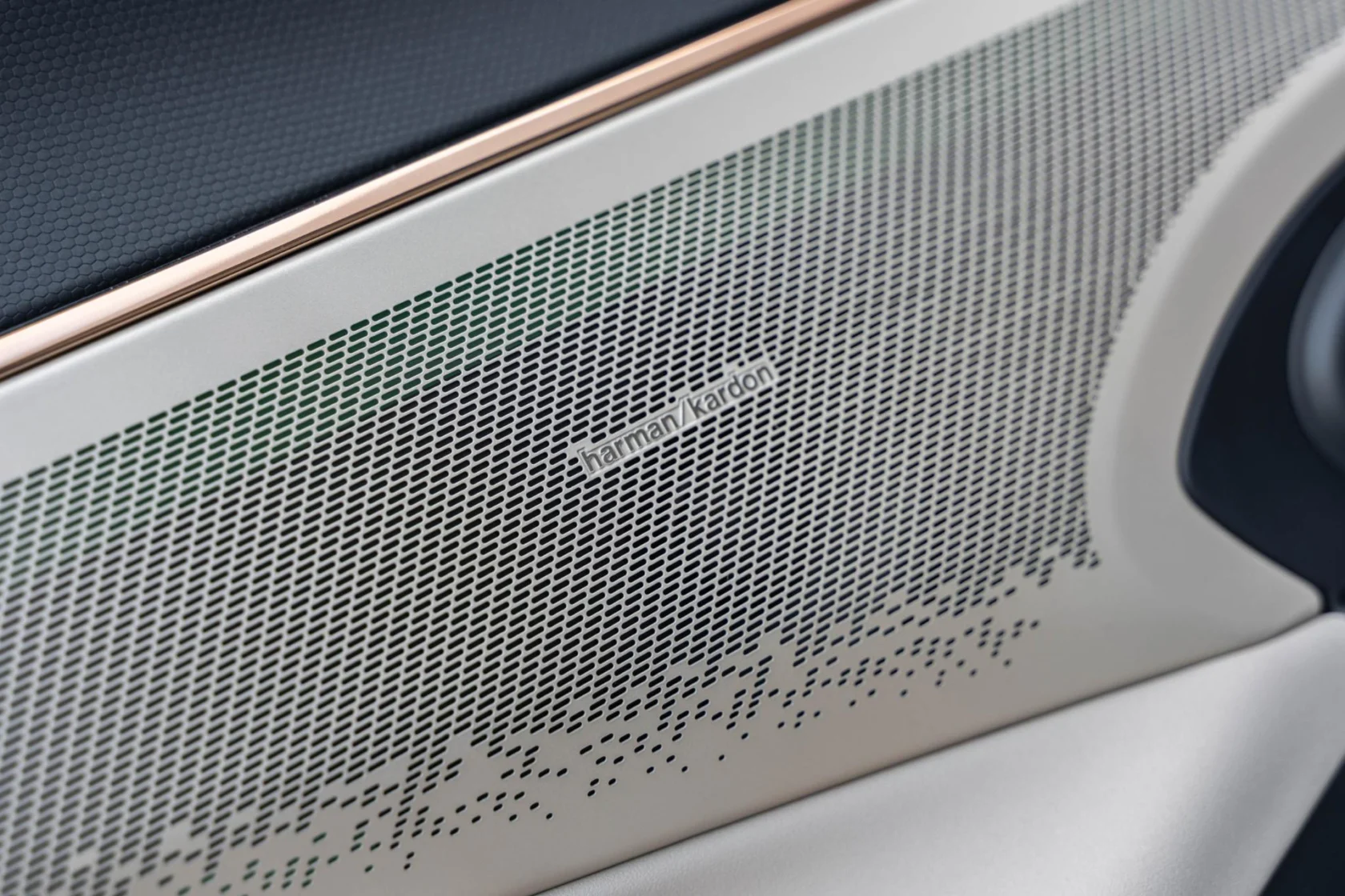 Lynk & Co-08