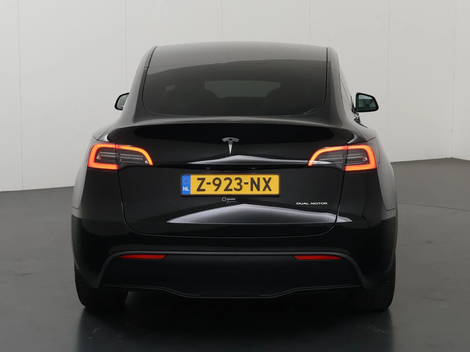 Tesla-Model Y