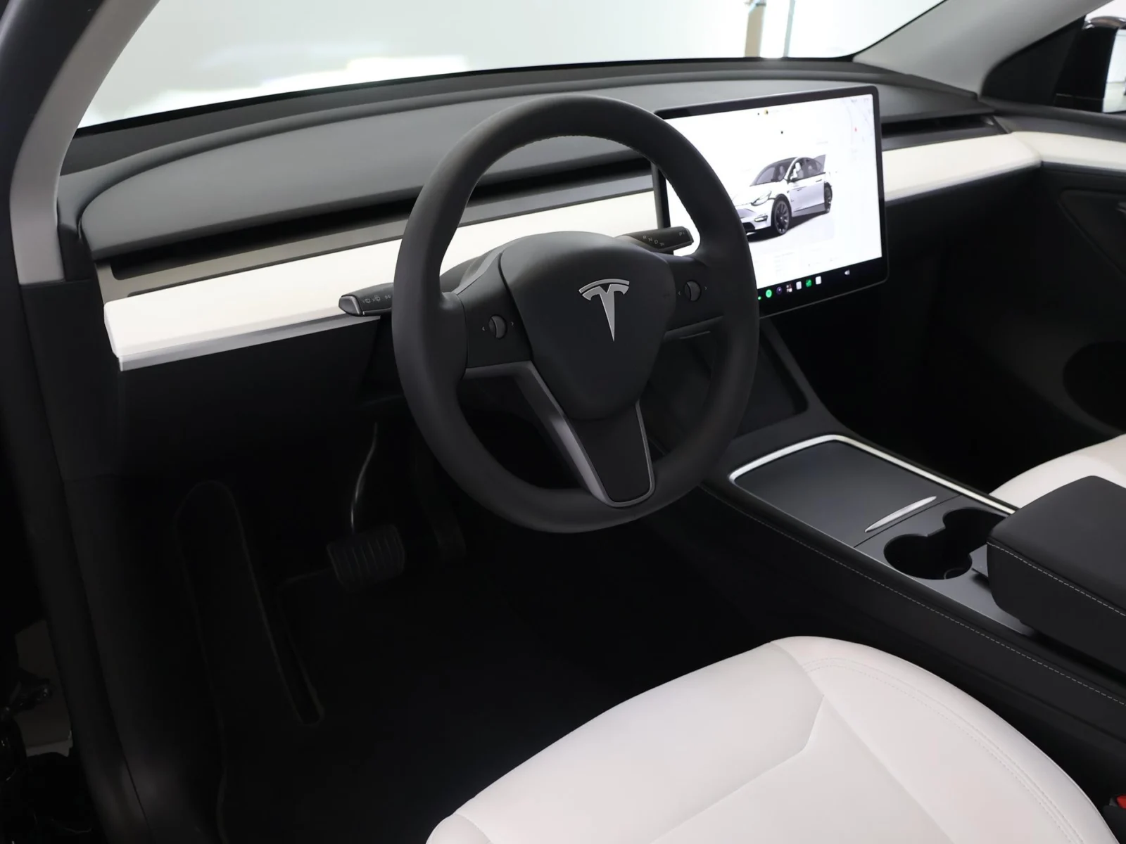 Tesla-Model Y