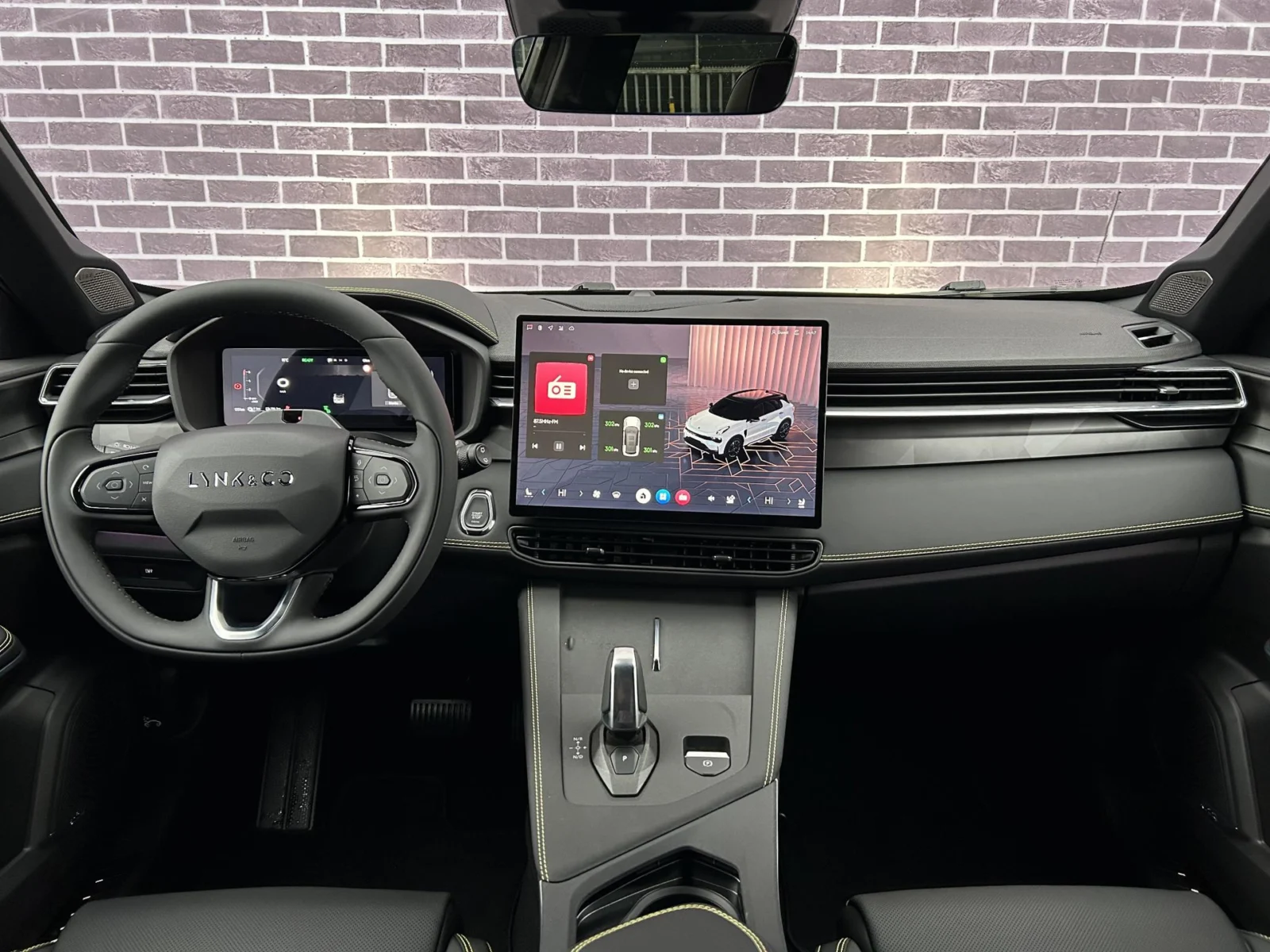 Lynk & Co-01