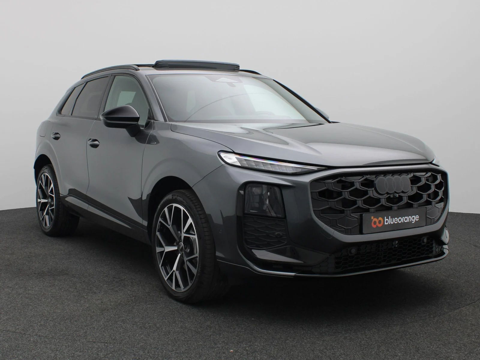 Audi-Q3