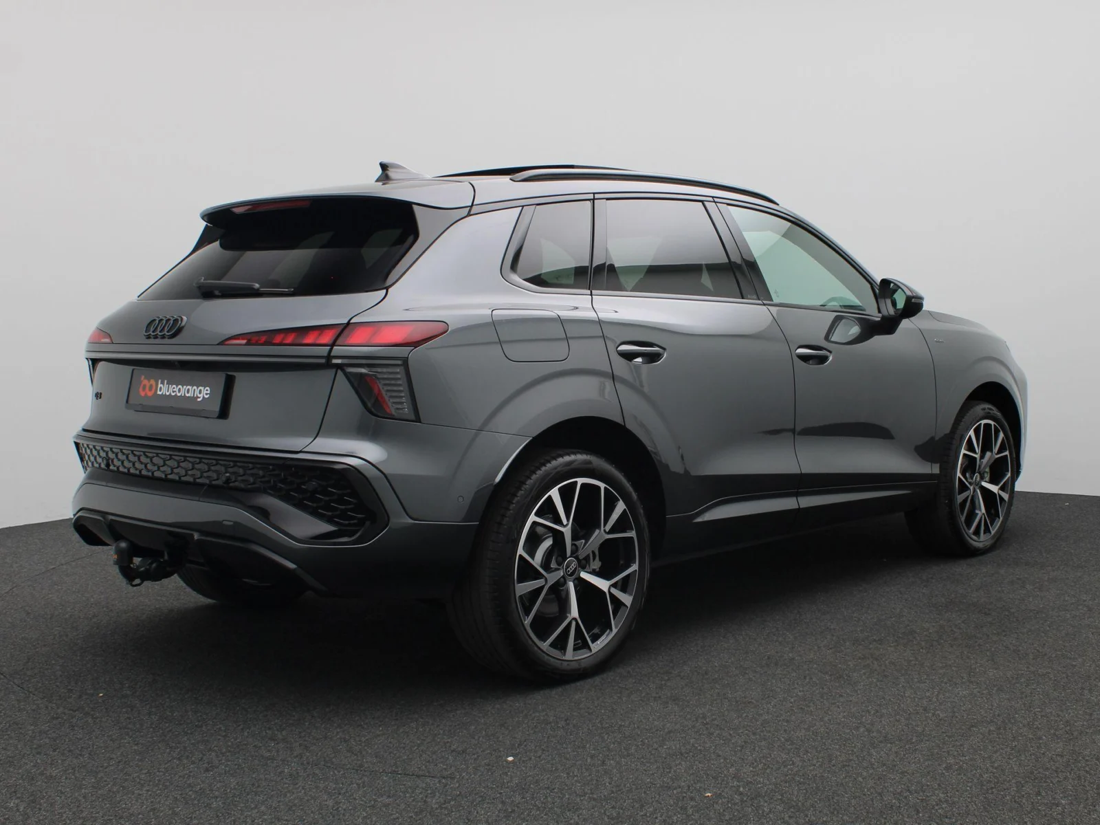 Audi-Q3